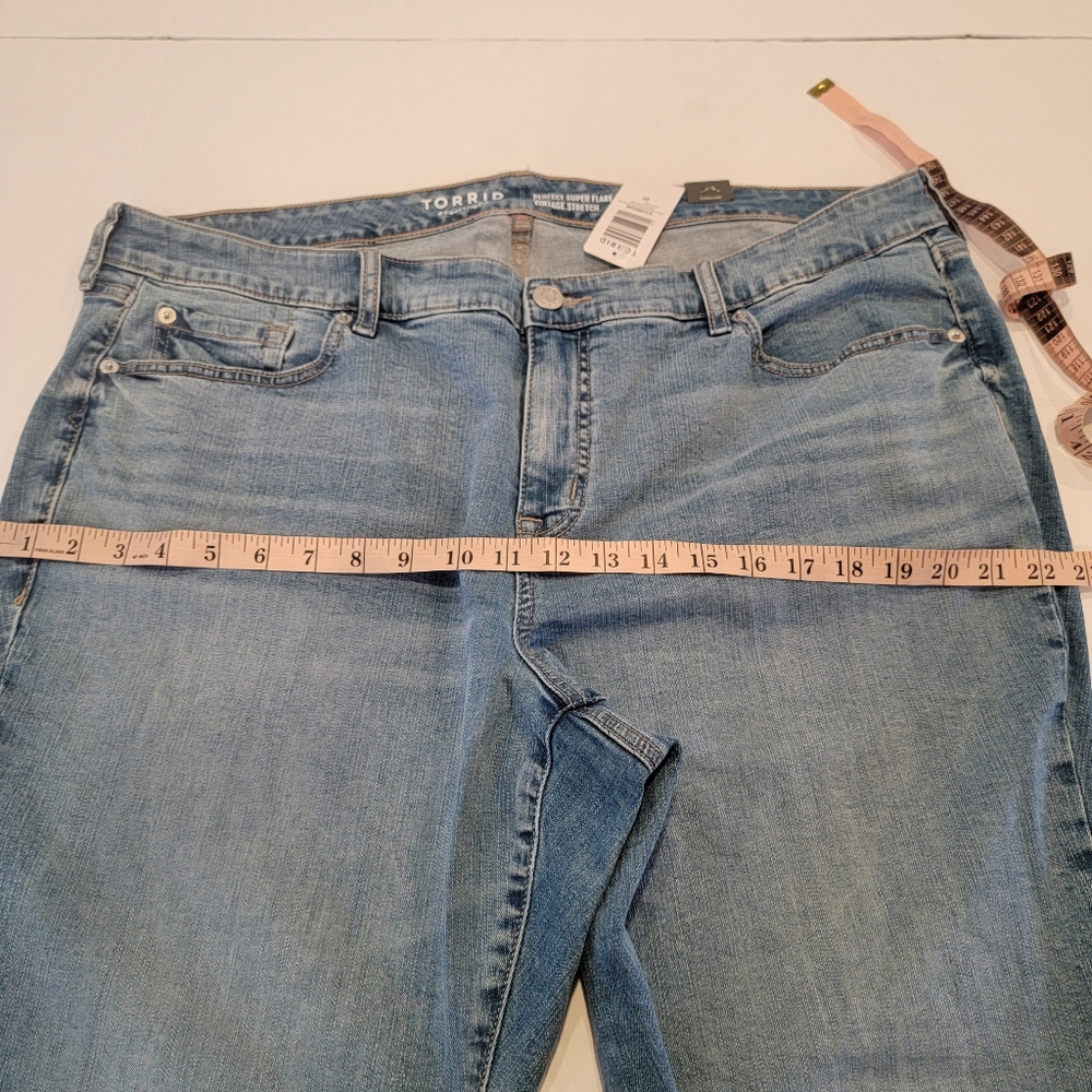 Torrid Perfect Flare Vintage Stretch Mid-Rise Jean Smooth Sailing Size 20 Short - Picture 14 of 17